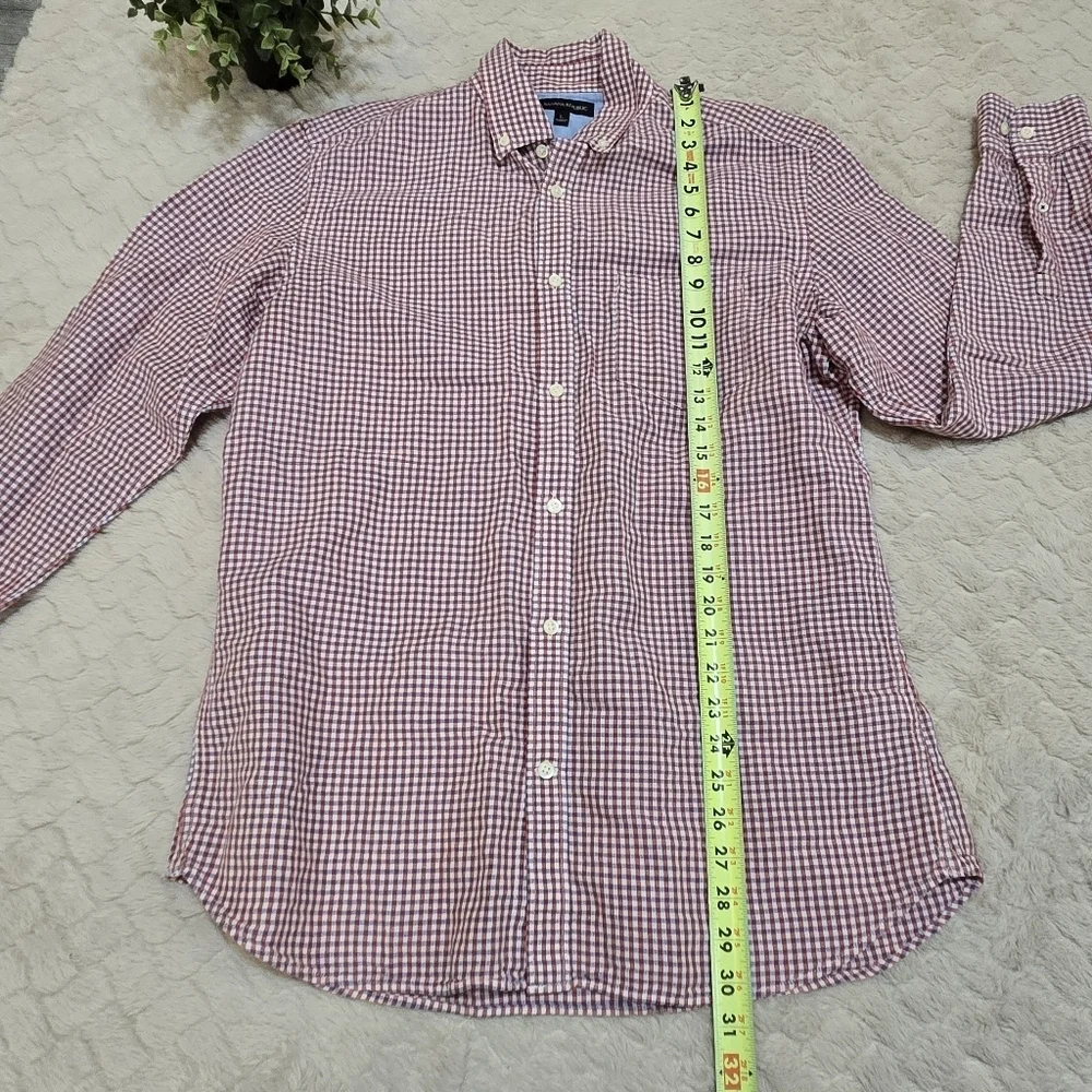 Banana Republic Men's Red & Blue Checked Collared Button-Up Dress Shirt, Size L